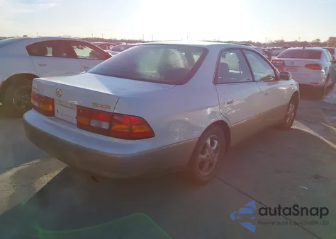 1999 Lexus Es 300 из США, поврежденный, VIN JT8BF28G1X5055511